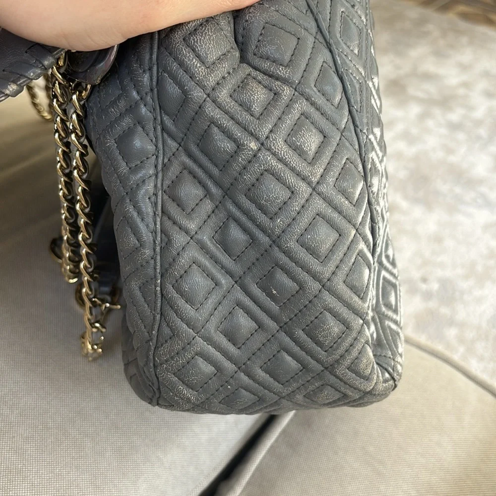 Tory Burch Quilted Chain-Handle Shoulder Bag in Gray with Gold Hardware - Picture 5 of 11